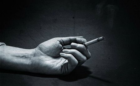 微科普：吸烟真的会让我们的牛皮癣病情加重吗？